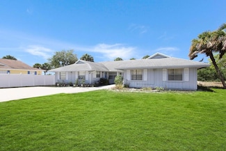 11099 Ridge Ave, Fort Pierce, FL 34982
