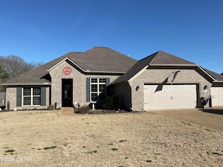 10 White Birch Dr, Jackson, TN 38305