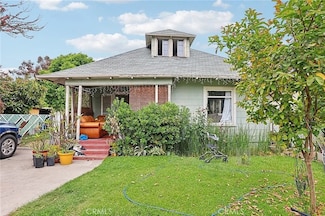 322 N Carmelo Ave, Pasadena, CA 91107