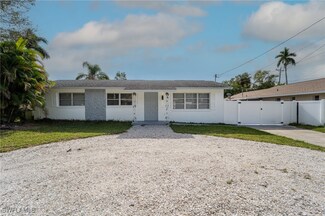 60 Cardinal Dr, North Fort Myers, FL 33917
