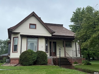 314 S Liberty St, Rushville, IL 62681