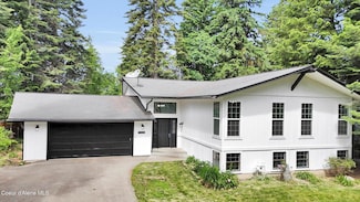 11459 N Trafalgar St, Hayden, ID 83835