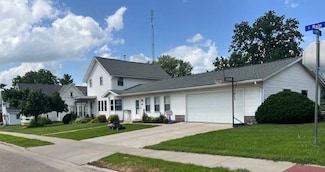 251 E Main St, Shullsburg, WI 53586