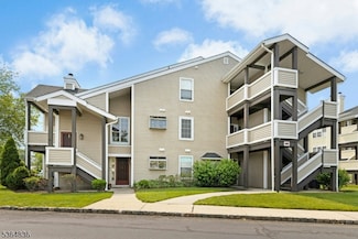 452 Tournament Dr Unit 5, Union, NJ 07083
