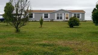 623 N Bluff Rd, Conway Springs, KS 67031
