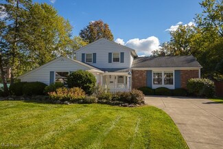 6189 Brighton Dr, North Olmsted, OH 44070
