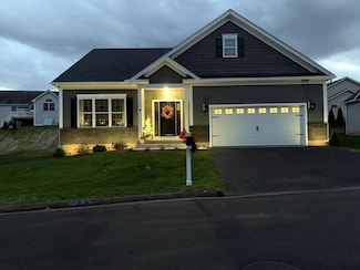 4 Copley Cir, Enfield, CT 06082