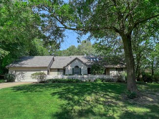 1120 Gros Ventre Dr SE, Grand Rapids, MI 49546