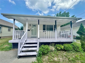 418 Prospect St, Lockport, NY 14094
