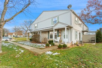 2217 Denton Ct Unit 1, Schaumburg, IL 60194