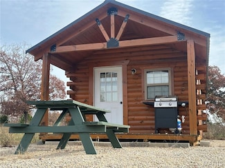 4330 Highway Y, Ellington, MO 63638