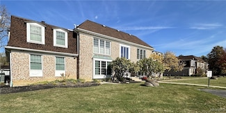 20 Carriage Dr Unit 5, Orchard Park, NY 14127