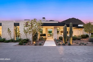 5611 N Wilkinson Rd, Paradise Valley, AZ 85253
