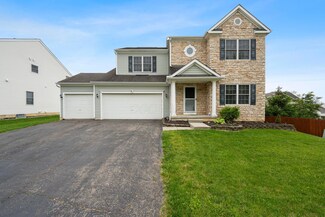 1768 Keela Dr, Pataskala, OH 43062