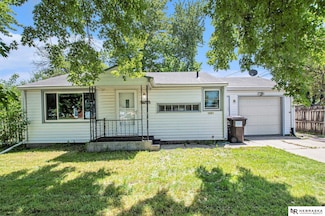 1521 W Q St, Lincoln, NE 68528