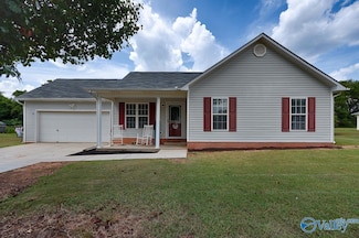 332 Earnhardt Dr, New Market, AL 35761