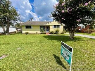 1403 E 14th St, Lumberton, NC 28358