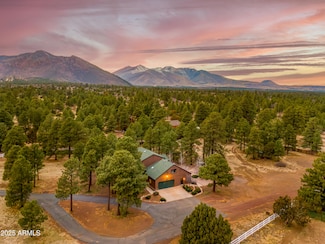 8445 Caballo Way, Flagstaff, AZ 86004