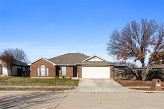 516 Buckstone Dr, Saginaw, TX 76179