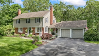 17 Stockade Rd, West Simsbury, CT 06092