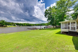 2474 Cottage Ln, Liberty Hill, SC 29074