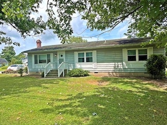 4199 Division St, Chincoteague Island, VA 23336