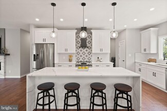 8019 Seaton St, Alexandria, VA 22306