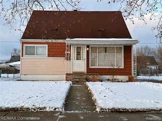 28710 Cambridge St, Garden City, MI 48135