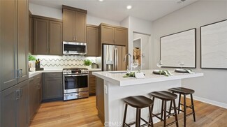 802 Sunrise Rd, Mission Viejo, CA 92694
