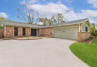 3910 Wintergreen Dr, Humble, TX 77396