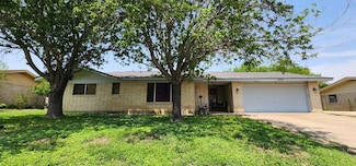 2013 Renee Dr, Eagle Pass, TX 78852