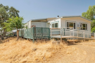 35032 George Smith Rd, Squaw Valley, CA 93675
