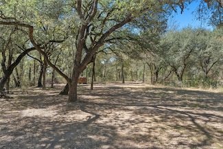 6.754 County Road 473, Lott, TX 76656