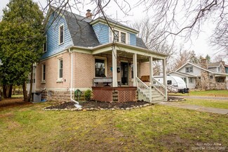 506 Chandler St, Chelsea, MI 48118
