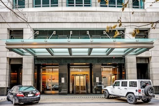 130 N Garland Ct Unit 1411, Chicago, IL 60602