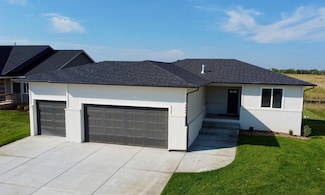 5444 N Saint Paul St, Wichita, KS 67204