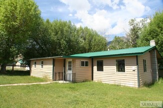 272 River Dr, Challis, ID 83226