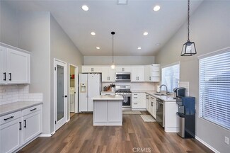 1816 W 17th St, San Bernardino, CA 92411