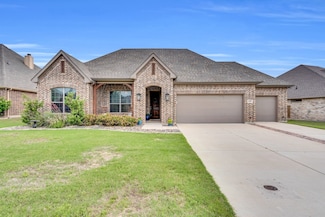 405 Belmont Dr, Midlothian, TX 76065