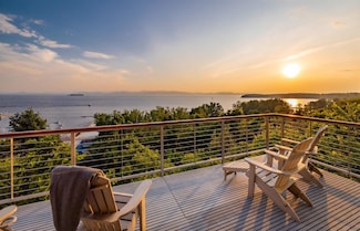 11 Lakeview Terrace, Burlington, VT 05401