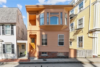 48 Church St, Newport, RI 02840