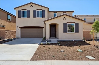 19508 Hanging Rock Rd, Lake Elsinore, CA 92532