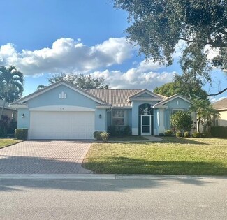 518 NW Waverly Cir, Port Saint Lucie, FL 34983