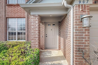907 Waterford Way, Euless, TX 76039
