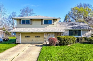 5429 Chickadee Ln, Cleveland, OH 44124