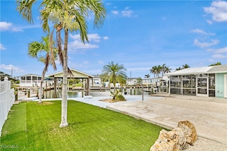 3828 Coconut Dr, Saint James City, FL 33956