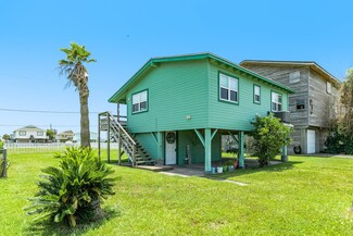16721 Henry Morgan Rd, Jamaica Beach, TX 77554
