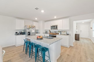 5252 Peach Dr, Pace, FL 32571