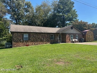 32 Rhodendron Cir, Crossville, TN 38555