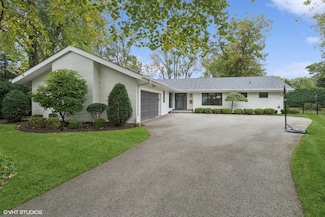 871 Peach Tree Ln, Glencoe, IL 60022